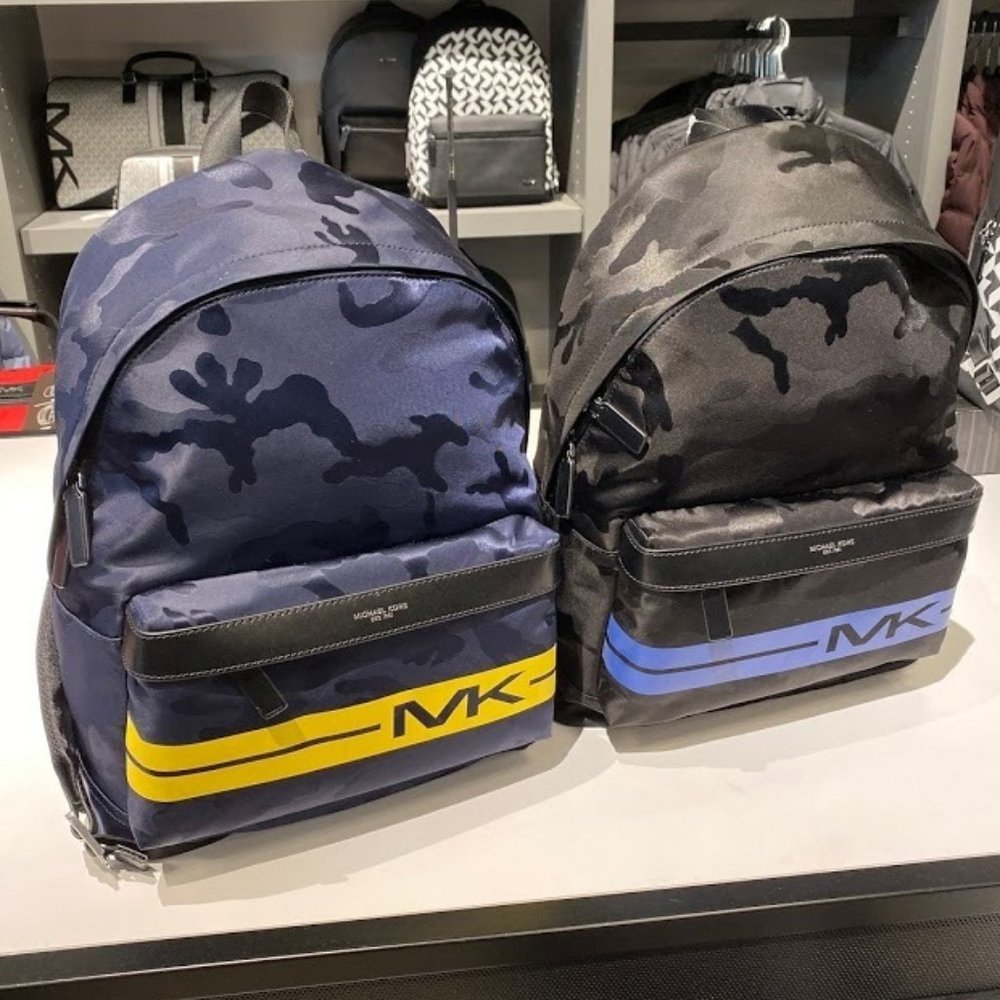 🆕️ MICHAEL KORS Camouflage Kent Backpack - Picture 6 of 6